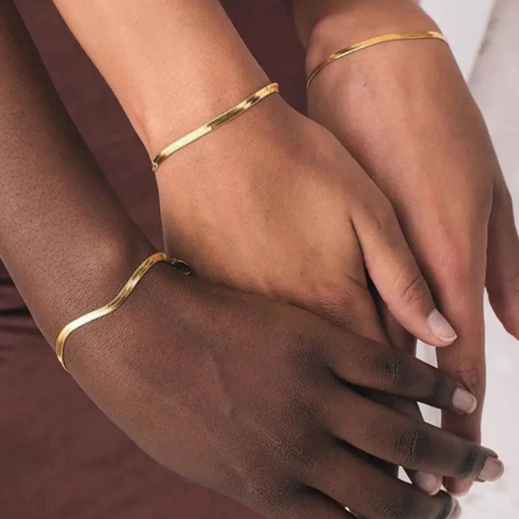 18k Gold Polished Herringbone Anklet/Bracelet - Picture 4 of 4